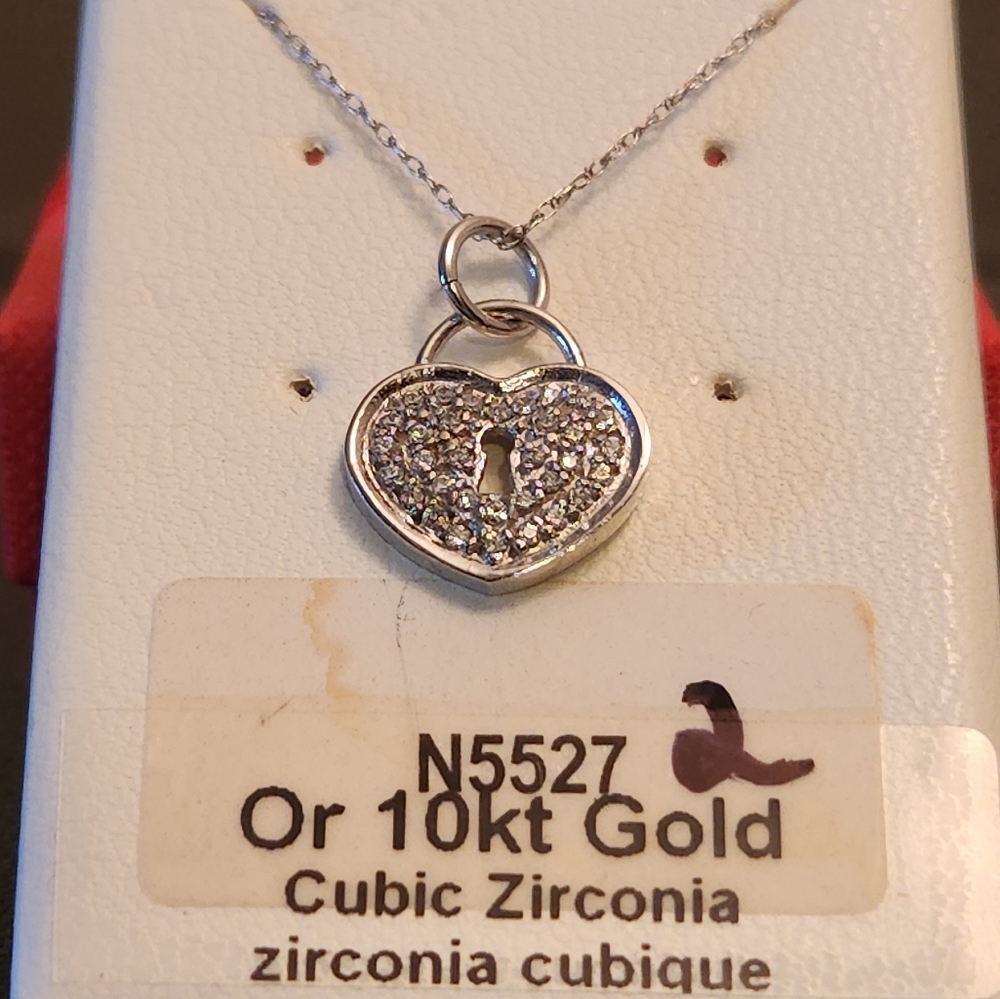 NEW 10K SOLID "HEART PADLOCK" CUBIC ZIRCONIA NECKLACE